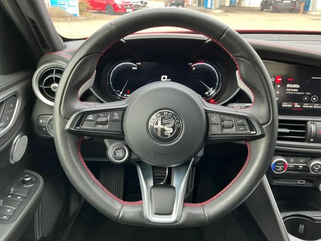 Alfa Romeo Giulia Q4