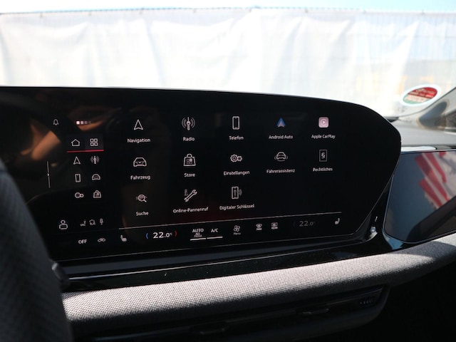 Audi A6 Avant Quattro S-Tronic