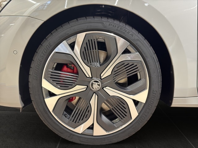 Skoda Octavia 2.0 TSI Combi Lounge RS