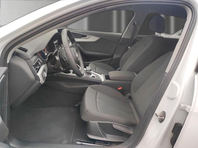 Audi A4 40 TFSI Avant S-Tronic