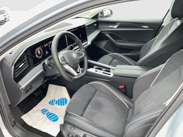 Volkswagen Passat 1.5 eTSI Business DSG Variant