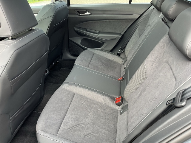 Volkswagen Golf 1.5 eTSI DSG Golf VIII Variant