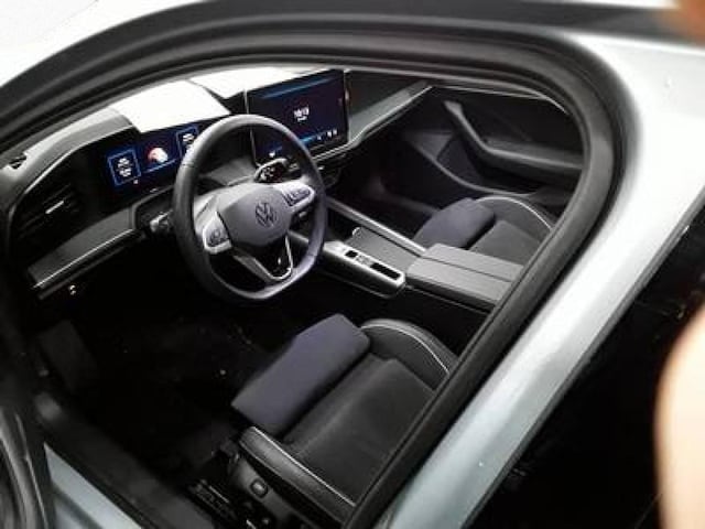 Volkswagen Passat 1.5 eTSI Business DSG