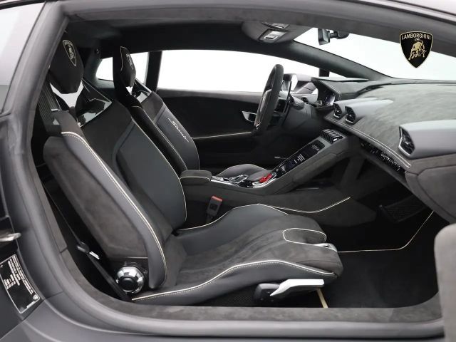 Lamborghini Huracan n Sterrato MY24 I NERO NEMESIS MATT I AD PERSONAM I