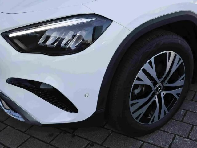 Mercedes-Benz GLA 180 Progressive
