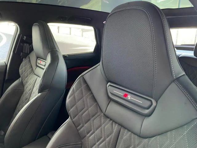 Audi S5 Avant Quattro