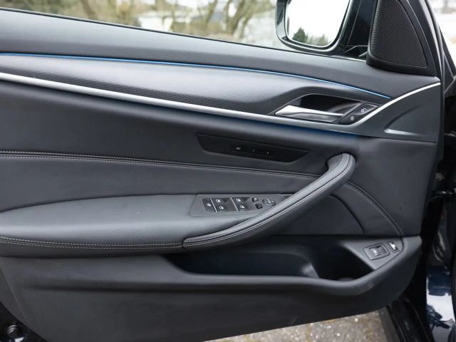BMW 530 530e M-Sport Touring