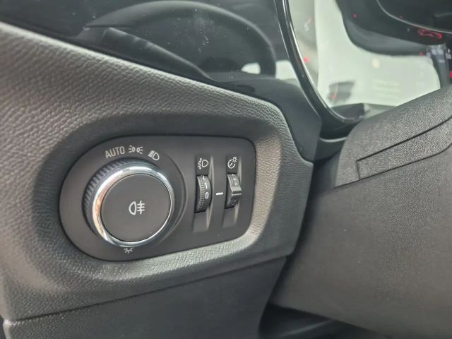 Opel Corsa 1.2 Turbo Edition Turbo