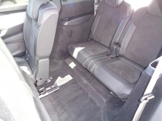 Peugeot E-5008 GT-Line