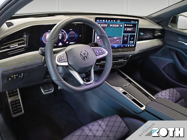 Volkswagen Passat DSG R-Line