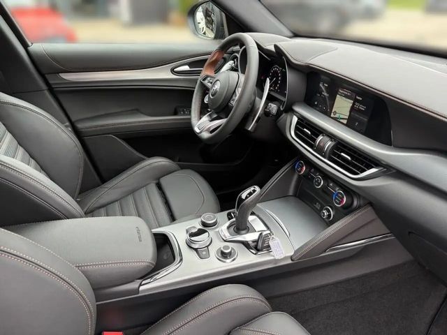Alfa Romeo Stelvio AT8 Q4