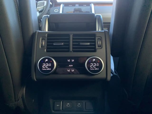 Land Rover Discovery Dynamic SE