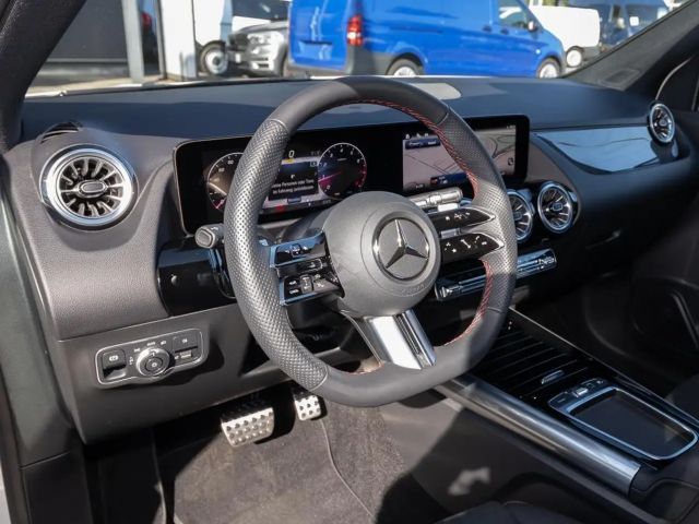 Mercedes-Benz GLA 220 4MATIC