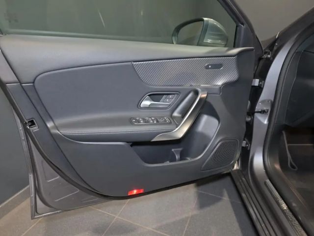 Mercedes-Benz A 180 Progressive