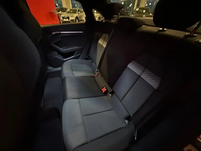 Audi A3 30 TFSI Sedan