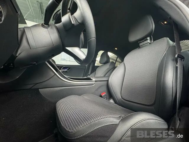 Mercedes-Benz C 200 AVANTGARDE C 200 d Sedan