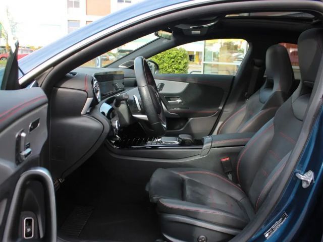 Mercedes-Benz CLA 250 AMG Line