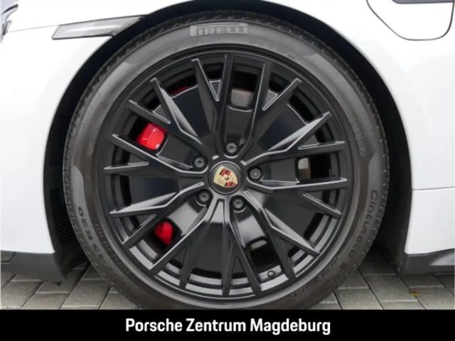 Porsche Taycan GTS Sport Turismo