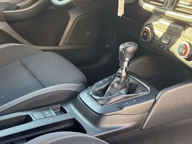 Ford Focus Cool & Connect Wagon