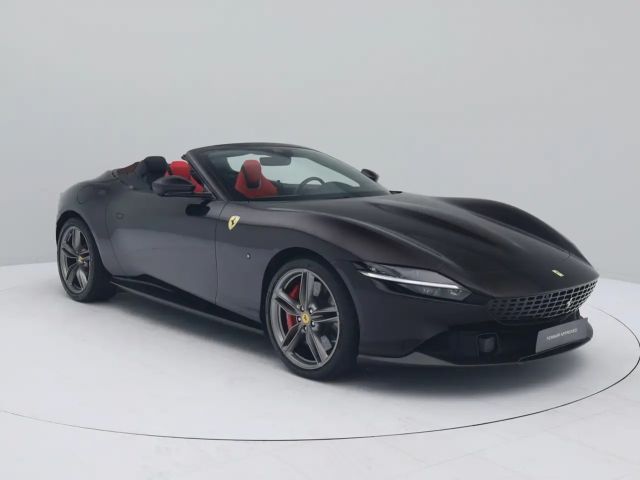 Ferrari Roma Spider