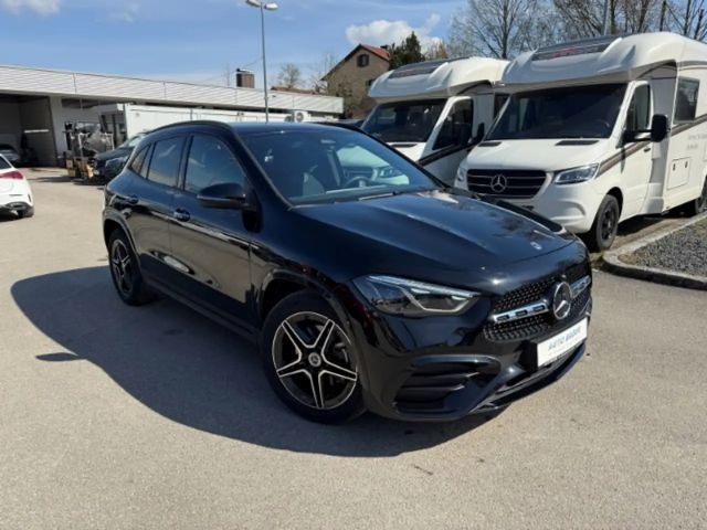 Mercedes-Benz GLA 180 AMG Line