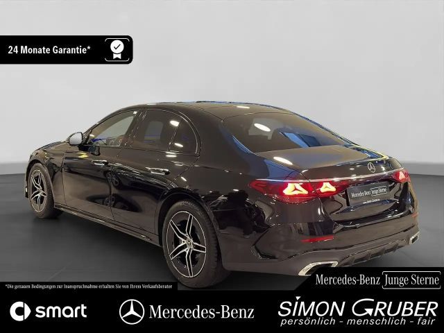 Mercedes-Benz E 220 AMG Line E 220 d Sedan