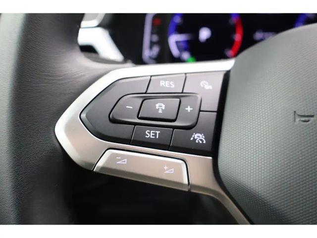 Volkswagen Touran 1.5 TSI DSG