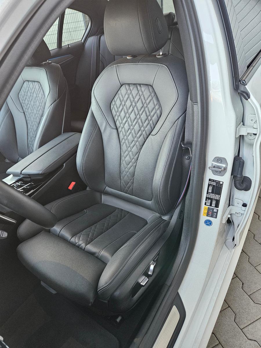 BMW 545 545e M-Sport Sedan xDrive