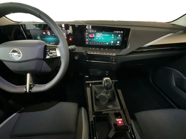 Opel Astra 1.2 Turbo Edition Turbo