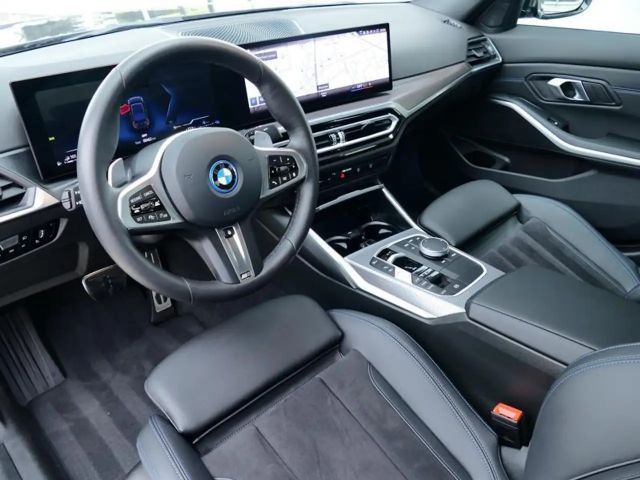 BMW 330 330e M-Sport Sedan