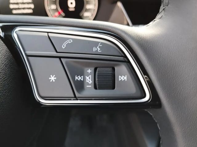 Audi A3 30 TFSI Sedan