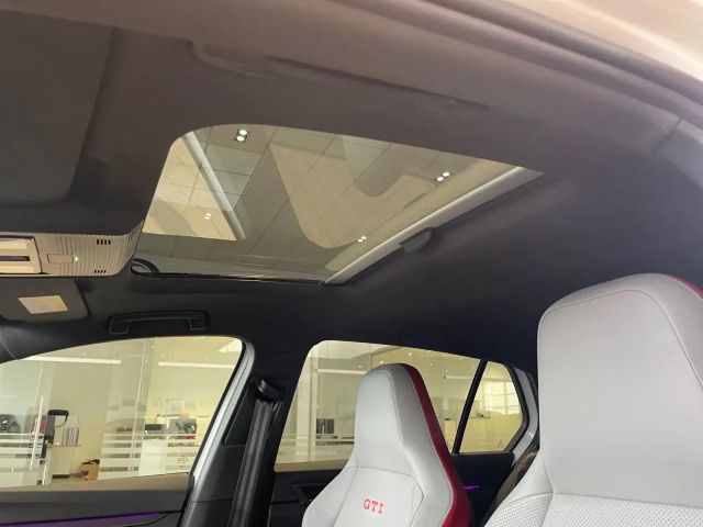 Volkswagen Golf DSG GTI