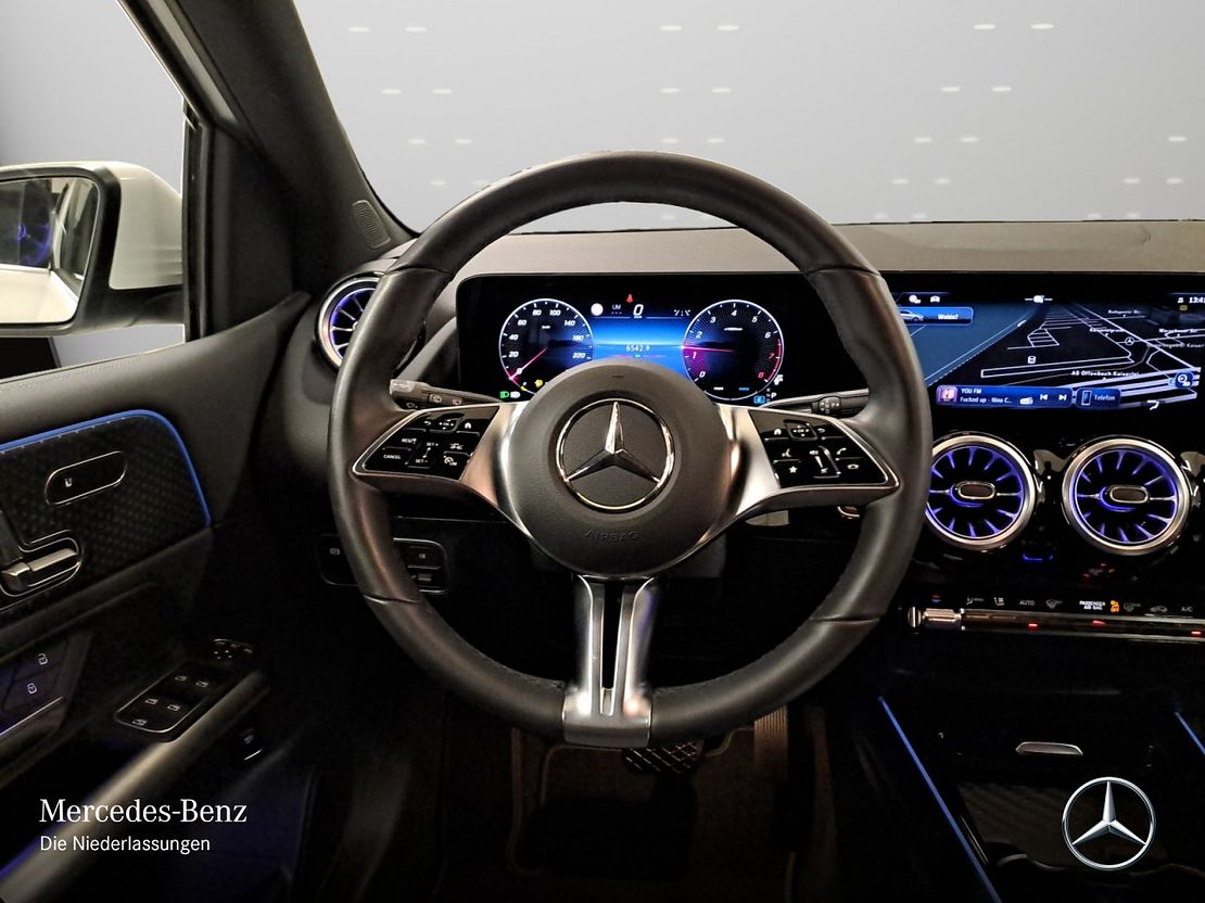 Mercedes-Benz B 200 Sedan