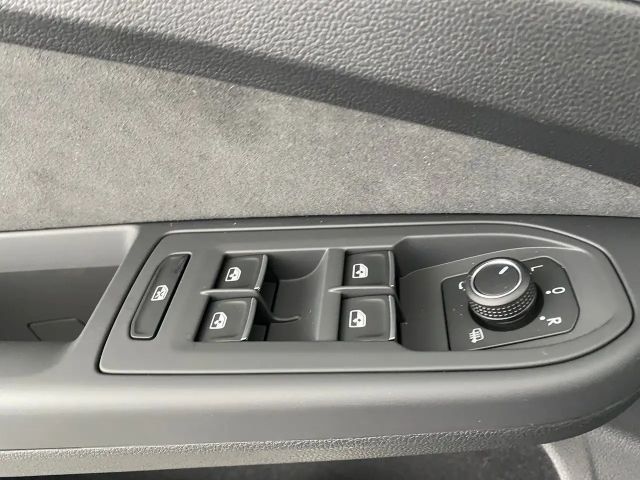 Volkswagen Golf Business DSG Variant