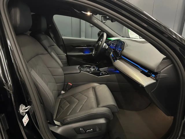 BMW 520 520d M-Sport Sedan