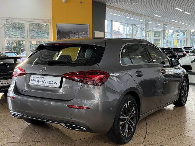 Mercedes-Benz A 180 A 180 d