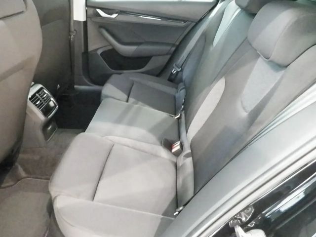 Skoda Octavia Essence TSI