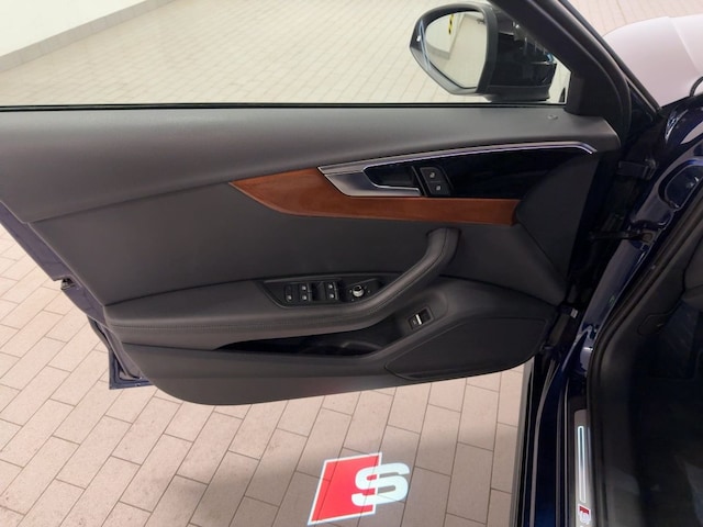 Audi A4 40 TFSI Avant S-Line S-Tronic