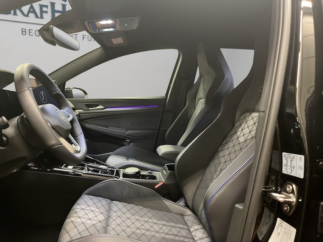 Volkswagen Golf 1.5 TSI DSG Golf VIII R-Line