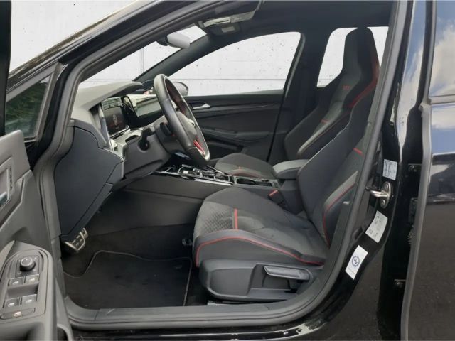 Volkswagen Golf 2.0 TSI Golf VIII