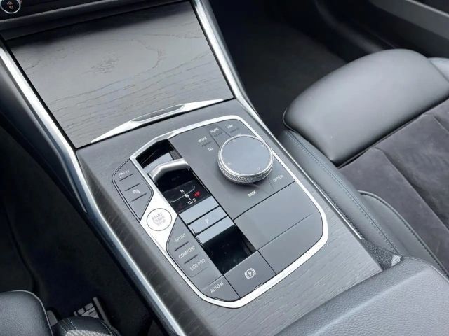 BMW 330 330d M-Sport Touring xDrive