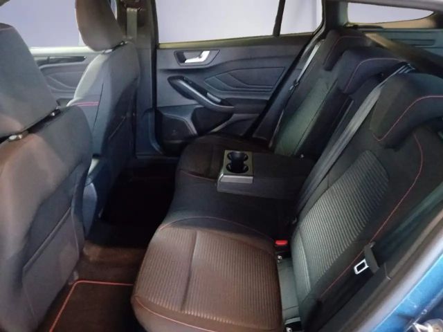 Ford Focus ST Line Wagon