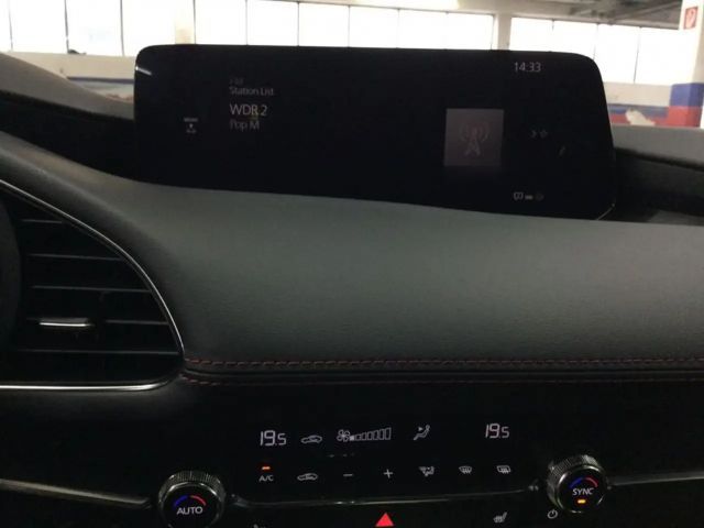 Mazda 3 Homura SkyActiv e-Skyactiv