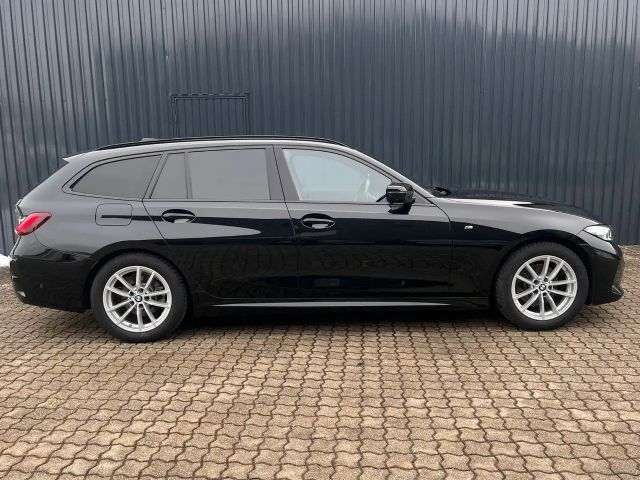 BMW 320 320i M-Sport Touring