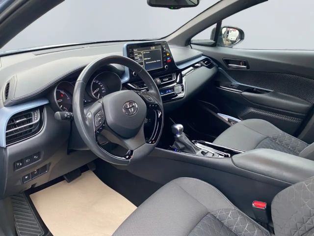 Toyota C-HR Hybride Team D