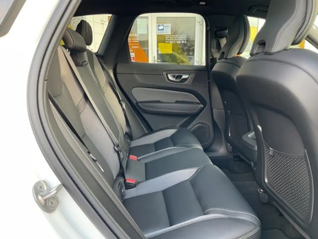 Volvo XC60 Dark Plus