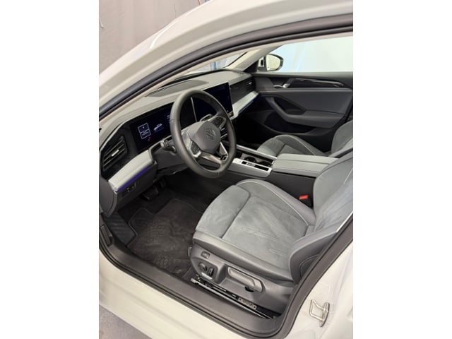 Volkswagen Passat 1.5 eTSI DSG Variant