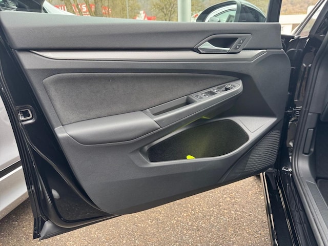 Volkswagen Golf 1.5 TSI Style Variant