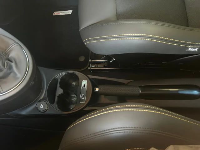 Abarth 695 70th Anniversario T-Jet