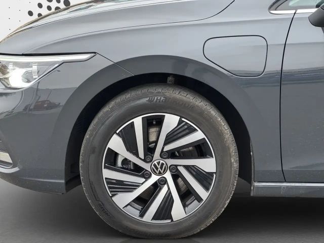 Volkswagen Golf 1.4 TSI Style eHybrid